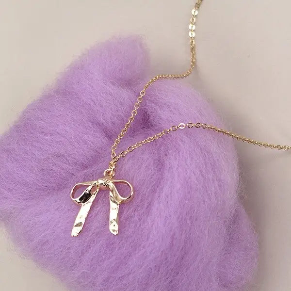 Gold Bow Pendant Necklace